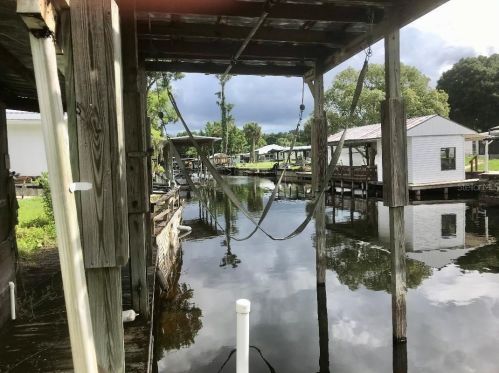 55644 Sam St, Astor, FL 32102-2856