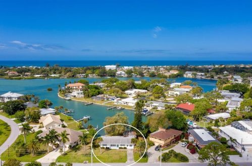 108 Lyons Bay Rd, Nokomis FL 34275-3015 exterior