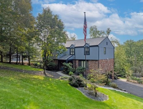 226 Hemlock Dr, Canonsburg, PA 15317-2619