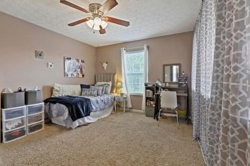 438 Wagon Ave, Pataskala OH  43062-8060 exterior