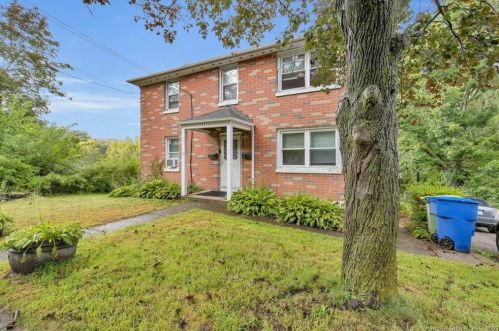57 Dixie Ave, Waterbury, CT 06706-1602