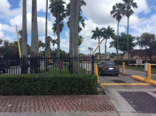 6324 174th Ter, Hialeah, FL 33015-4461