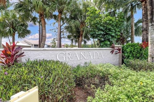 132 Santa Clara Dr, Naples FL  34104-5431 exterior