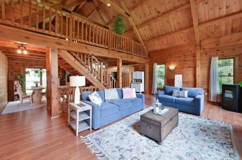 166 Stormville Mountain Rd, Stormville, NY 12582-5212