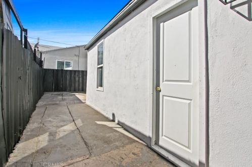 13327 Oleander Ave, Compton CA  90222-2641 exterior