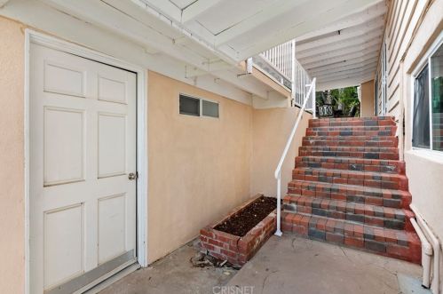 4429 Petit Ave, Van Nuys CA  91436-3211 exterior