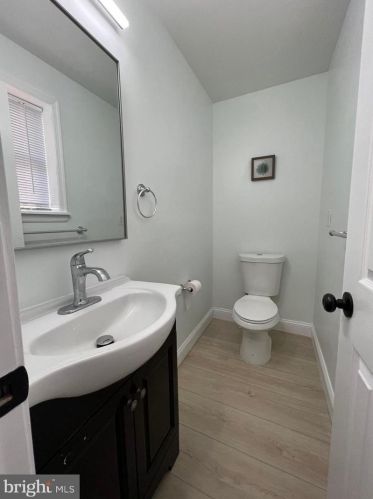 6015 Delancey St, Philadelphia PA  19143-1111 exterior