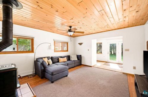 5052 Island Lake Rd, Duluth MN  55803-9212 exterior