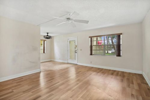 595 Flanders M, Delray Beach, FL 33484-5204
