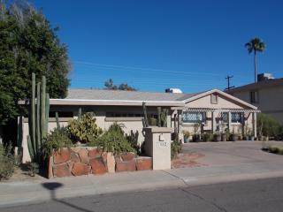 7032 Loma Land Dr, Scottsdale, AZ 85257-3324