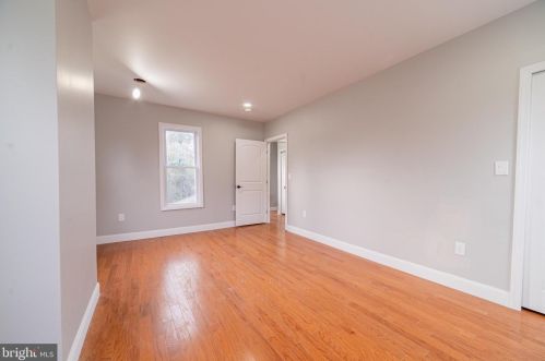 9527 Highland St, Mauricetown NJ  08329-9900 exterior