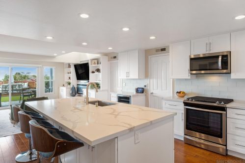 3136 Geronimo Ave, San Diego CA 92117-6244 exterior