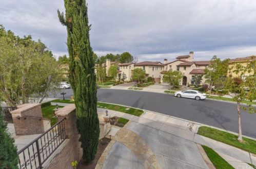 28 Climbing Vine, Irvine CA  92603-0200 exterior