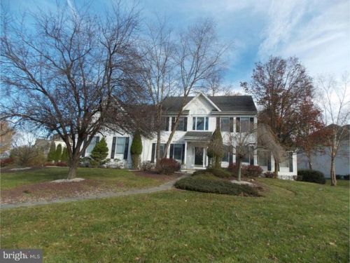 7 Stallion Cir, Langhorne, PA 19053-1509