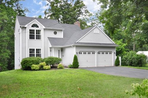 157 Perry St, Unionville, CT 06085-1023