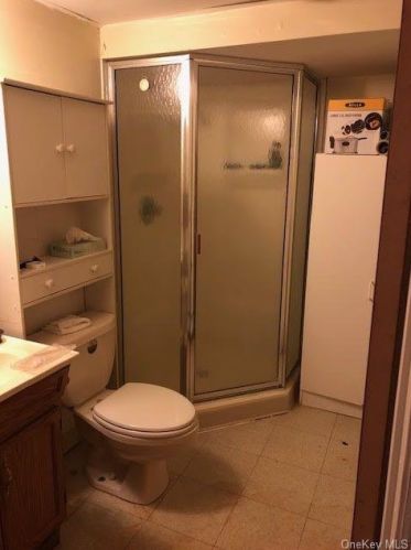 257 Bixley Heath, Lynbrook NY  11563-2918 exterior
