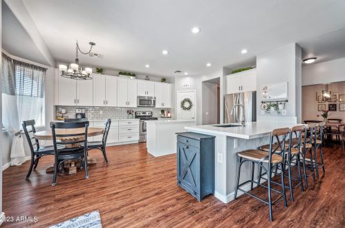 17623 Crocus Dr, Sun City AZ  85388-7747 exterior