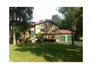 401 Debbie Dr, Indiana, PA 15701-2362