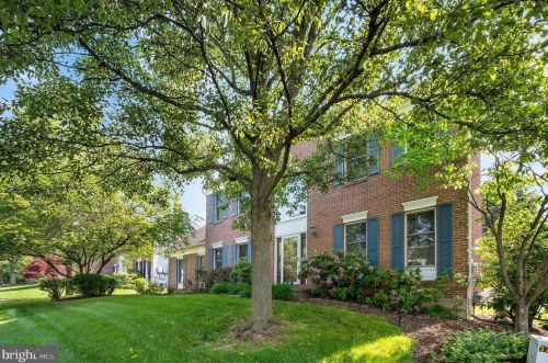 209 Oakmont Dr, Blue Bell, PA 19422-3201