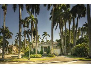 1200 Tyler St, Hollywood FL  33019-1003 exterior