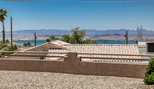 221 Buckboard Pl, Lake Havasu City, AZ 86404-3444