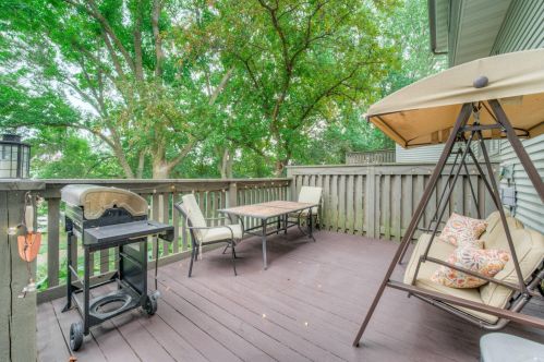 4875 Grenwich Way, Saint Paul, MN 55128-2039