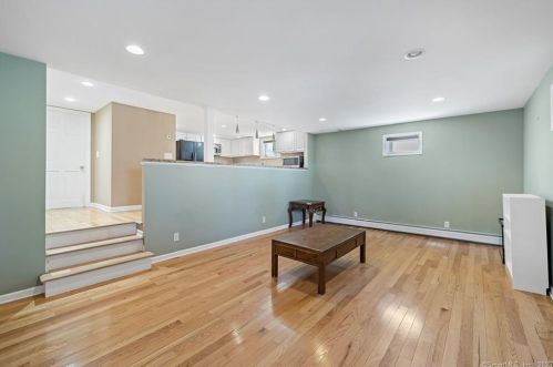 6 Nolan St, Norwalk CT  06850-2525 exterior