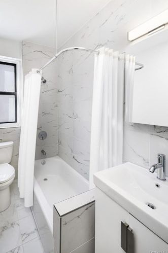 3000 Valentine Ave, Bronx NY  10458-1620 exterior