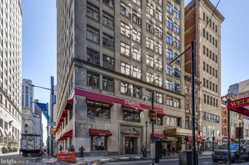 1500 Chestnut St, Philadelphia PA  19102-2737 exterior