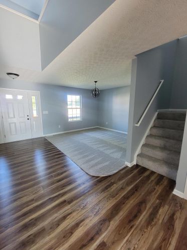 605 Barn St, Pataskala OH  43062-8064 exterior