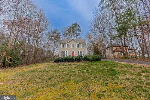 372 Land Or Dr, Ruther Glen, VA 22546-1238