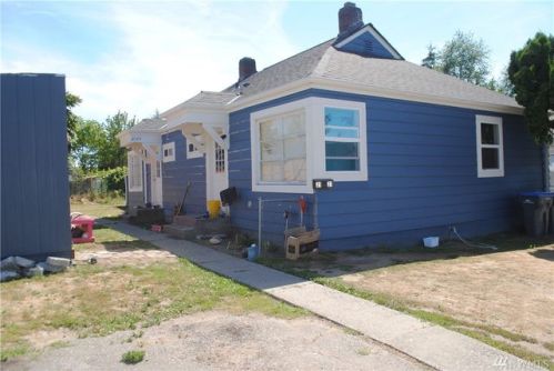 2121 4th St, Bremerton, WA 98312-4061