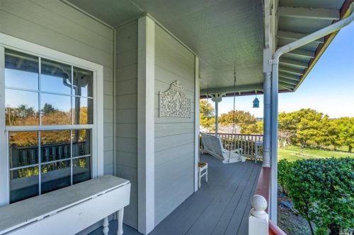 6301 Highland Pl, Sebastopol CA  95472-6100 exterior