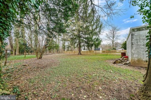 2836 Haverford Rd, Ardmore PA  19003-1715 exterior