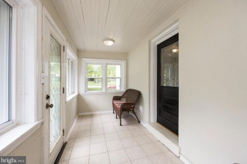 325 Rogers Rd, Norristown, PA 19403-1647