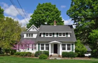 385 Tanner Marsh Rd, Guilford, CT 06437-2105