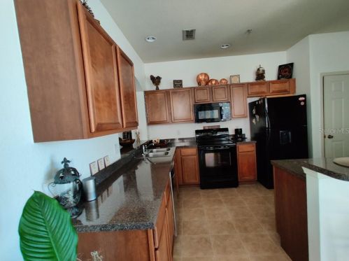 3072 Ashland Ln, Kissimmee FL  34741-7701 exterior