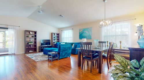 11 Andalusia Ln, Fort Pierce, FL 34952-2834