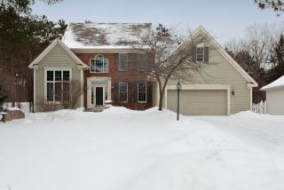 1754 Interlachen Bay, Saint Paul, MN 55125-8695
