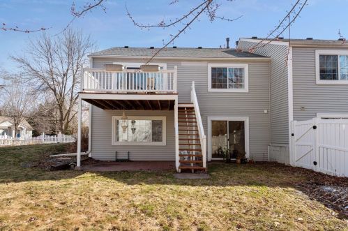 5759 Donegal Dr, Saint Paul MN 55126-3701 exterior