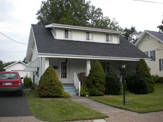 114 State St, North Charleroi, PA 15022-1039