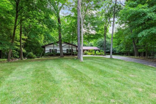 396 Kennedy Ct, Colgate, WI 53017-9747