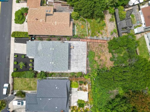 1175 Mcdonald Dr, Pinole, CA 94564-2501