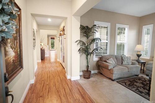 19703 Byrne Pl, Santa Clarita, CA 91350-3874