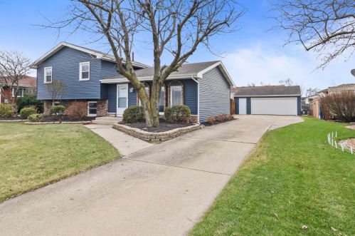 1011 Lancaster Ln, Dyer, IN 46311-1231
