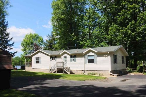 12645 Mccomb Lake Ln, Mountain, WI 54149-9606