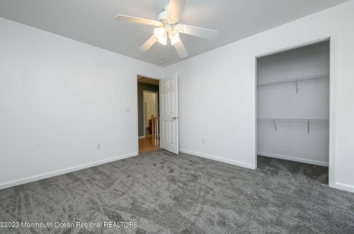 86 Serpentine Dr, Berkeley Township NJ  08721-3051 exterior