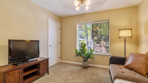 1510 Sutter Creek Dr, Folsom CA  95762-4060 exterior