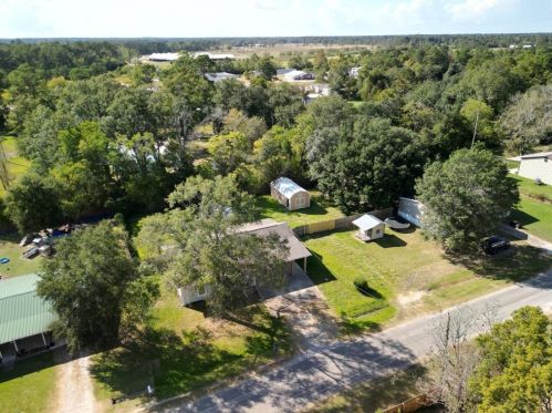 3277 Ann Dr, Orange TX  77632-6832 exterior