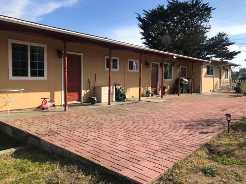 229 Hillcrest Ave, Marina, CA 93933-3557
